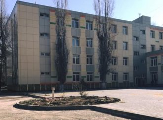 Унаслідок ракетного удару по центру Одеси постраждала ще одна школа