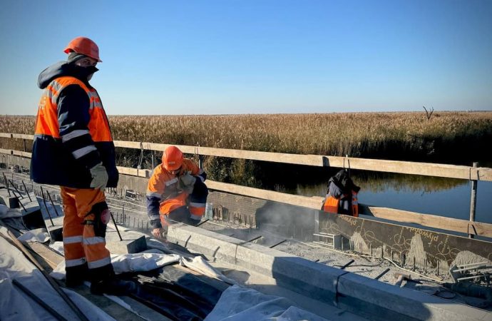 В Одеській області розпочався ремонт важливої дороги між портовими містами