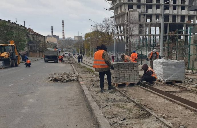 Как долго буде перекрыто движение по спуску Виталия Блажко — распоряжение мэра