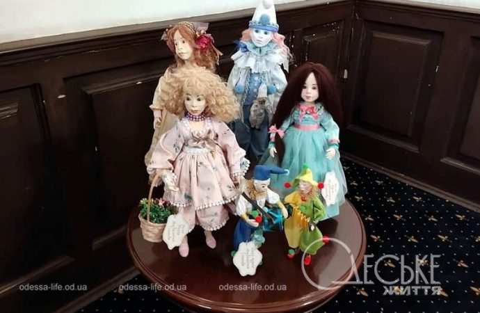 Женский форум в Одессе, куклы