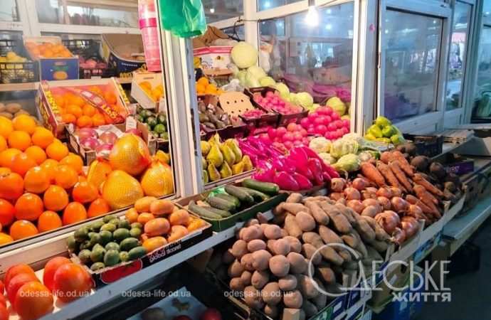 На Новом рынке 1 декабря, фрукты