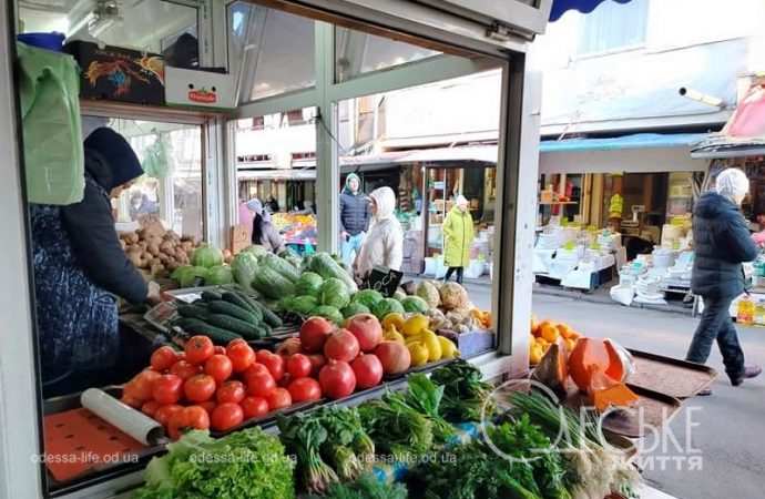 На Новом рынке 1 декабря, зелень