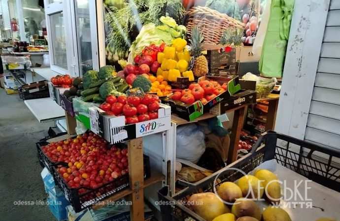 Новый рынок, прилавок