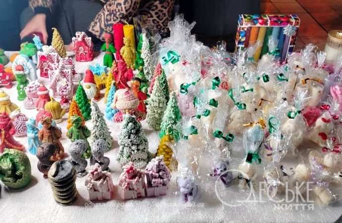 Рождественская ярмарка в одесском Пассаже, сувениры