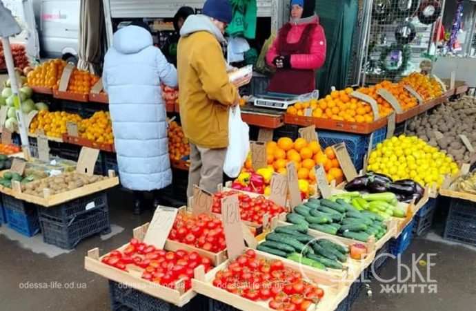 Овощи на Привозе в декабре