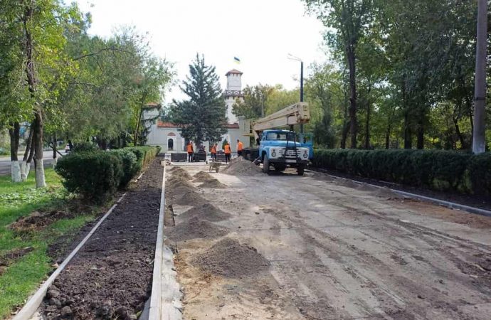 Алея героїв в Арцизі