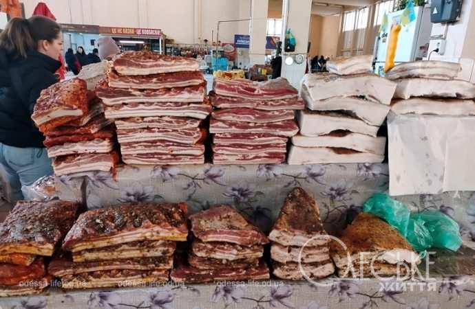 Одесский Привоз: мясо и сало