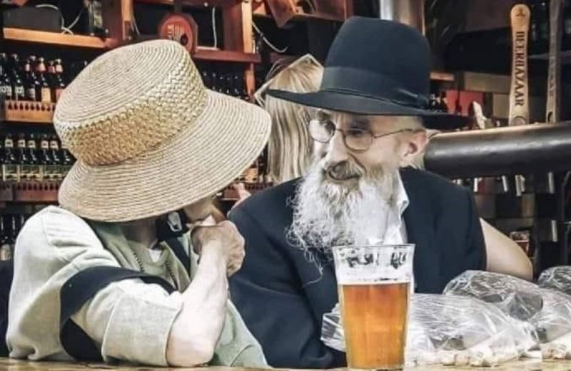 Разговор приятелей в Одессе