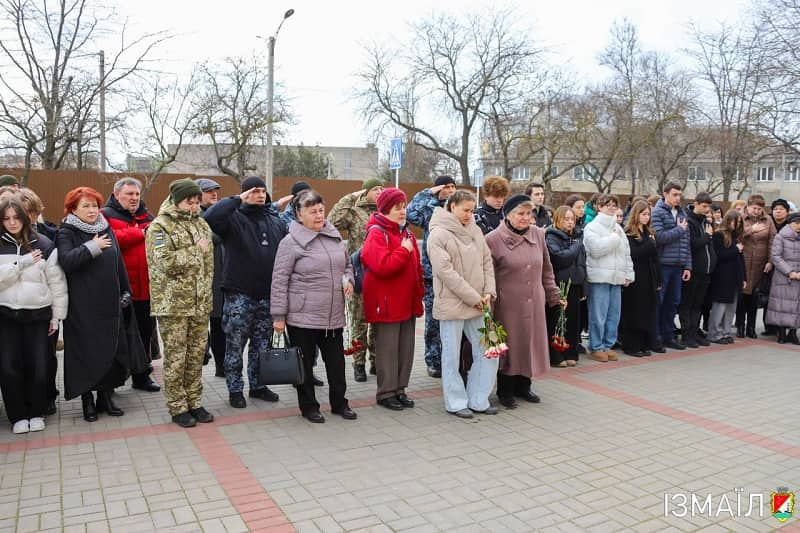 На відкритті меморіальної дошки на згадку про загиблого воїна в Ізмаїлі