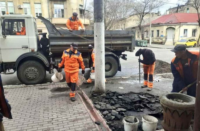 Одеса терміново потребує ремонту тротуарів: його вартість дорівнюватиме бюджету міста