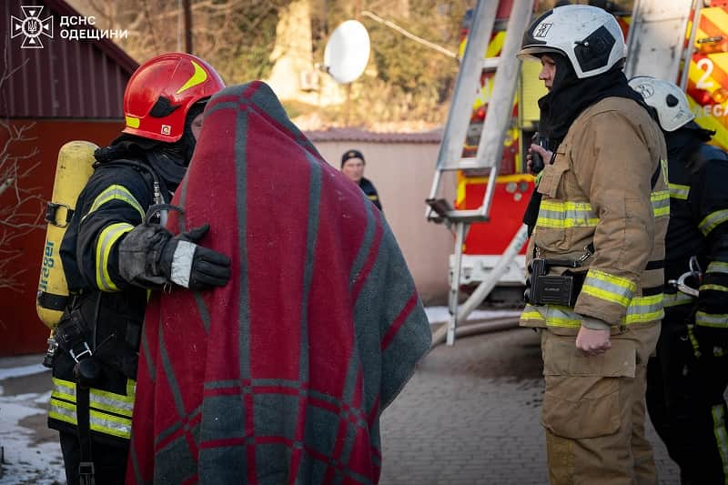 Спасение людей на пожаре в Одессе