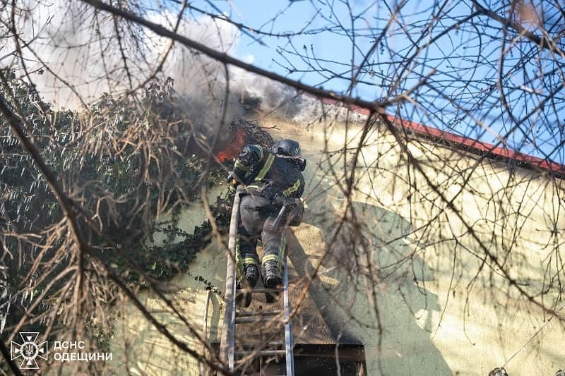 Пожар в Одессе на Тенистой