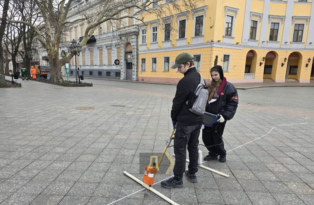 Георазведка на Приморском бульваре в Одессе