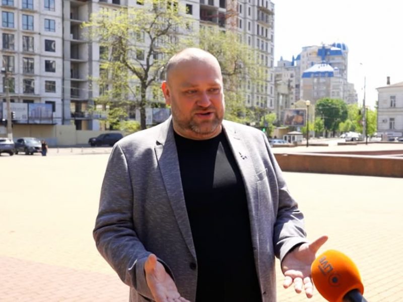 Алексей Буряченко