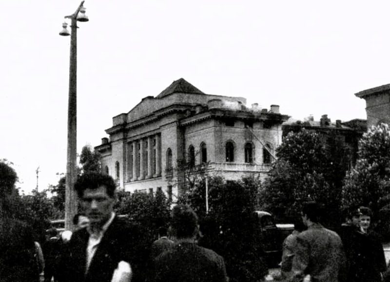 пожар в библиотеке