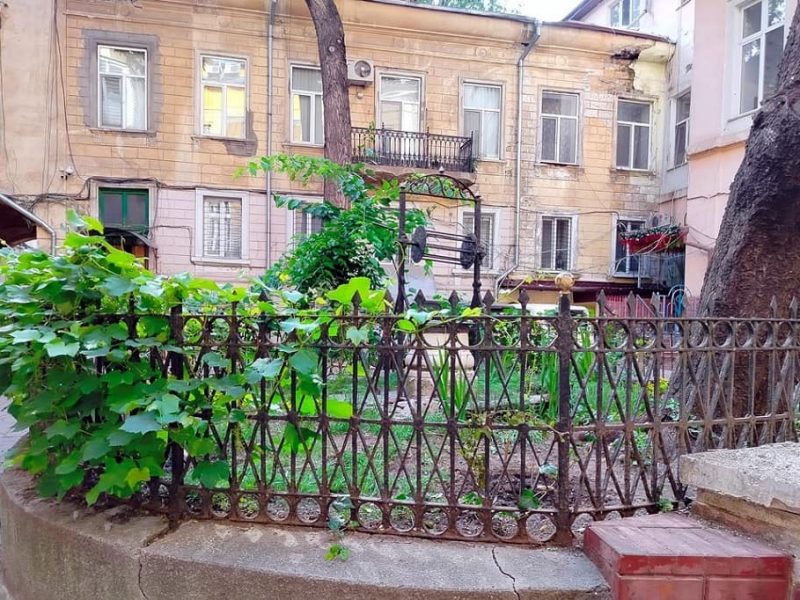 Одесский дворик на улице Гоголя