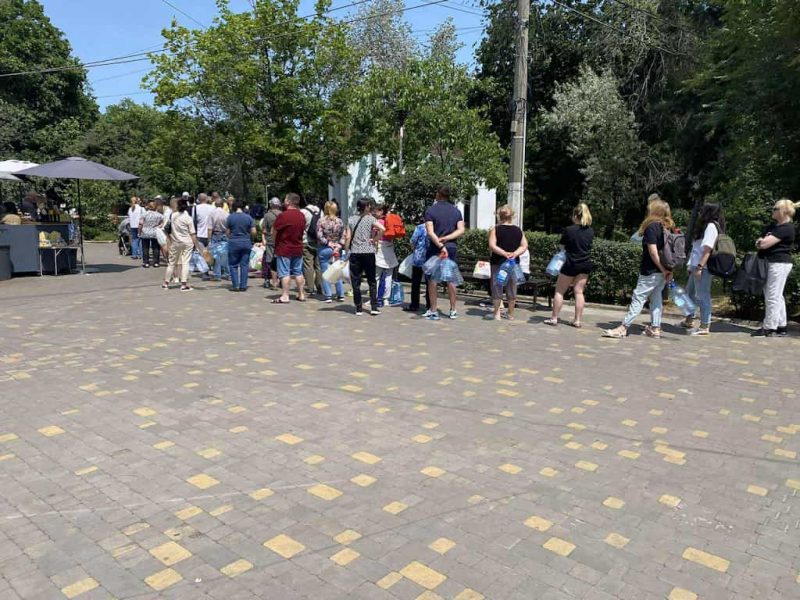 очередь за водой