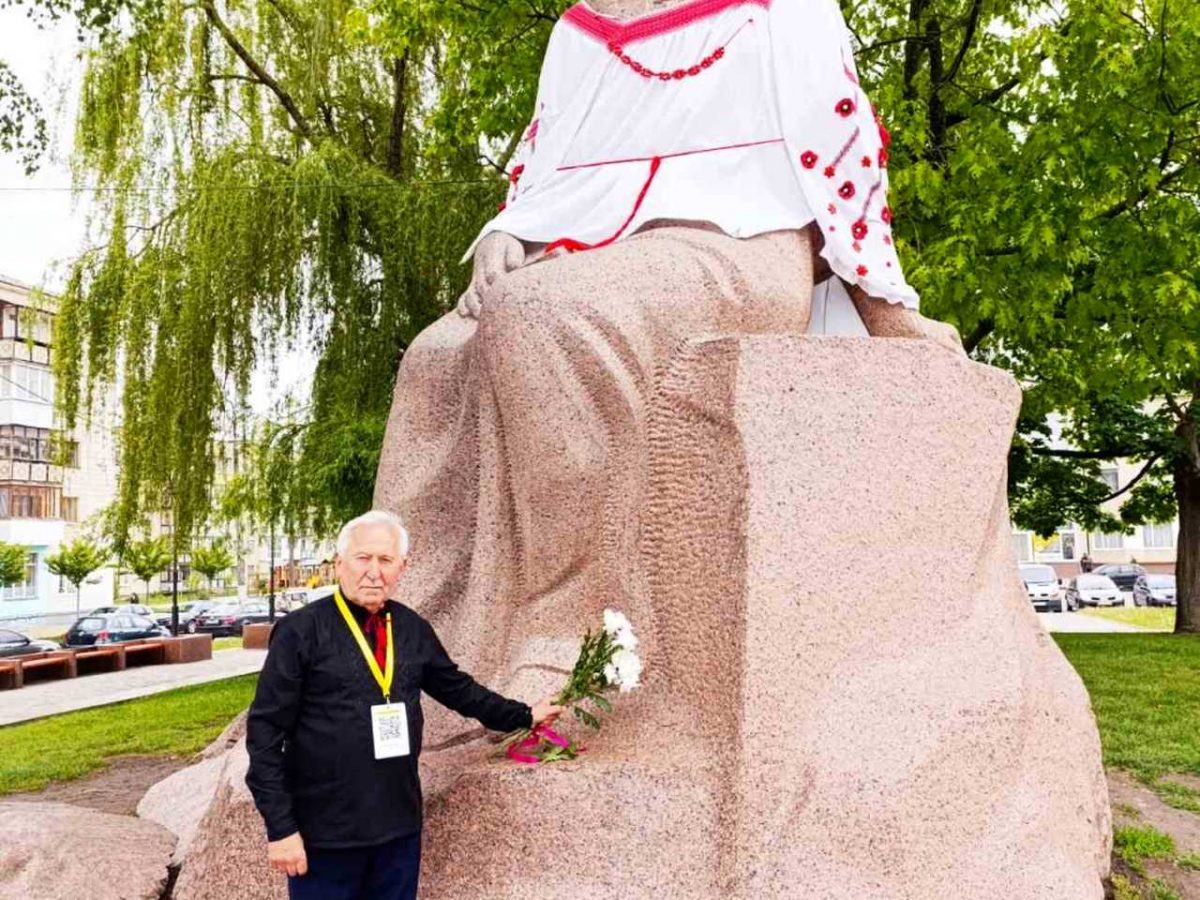 В. Бондаренко
