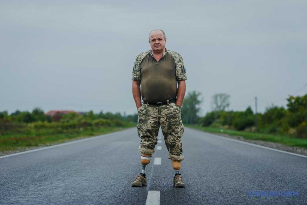 боець