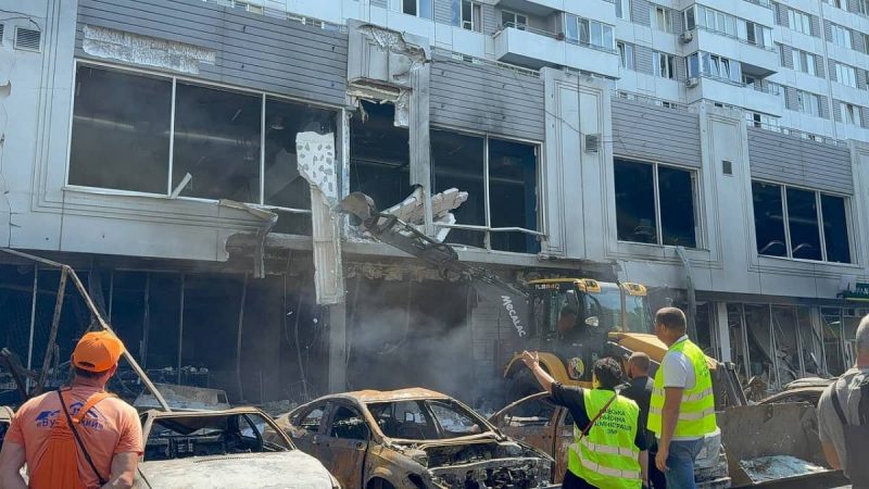 Одесса устраняет последствия ночной атаки дронами