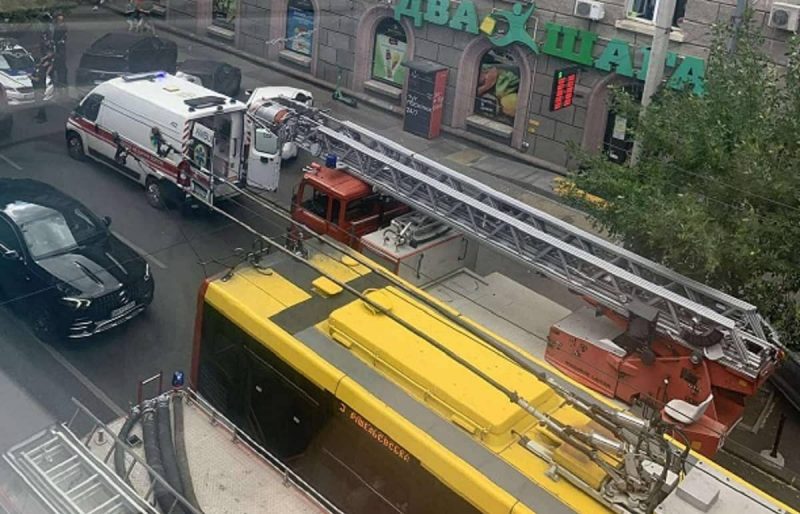 В Одессе горел многоэтажный дом на Канатной