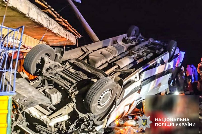 Автобус «Одесса – Днепр» попал в масштабное ДТП на Николаевщине