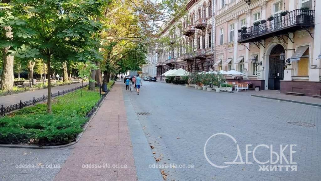 Одесский Приморский бульвар после обстрела