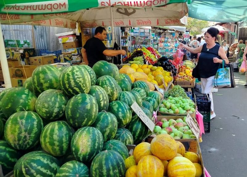 Арбузы и дыни на одесском Привозе