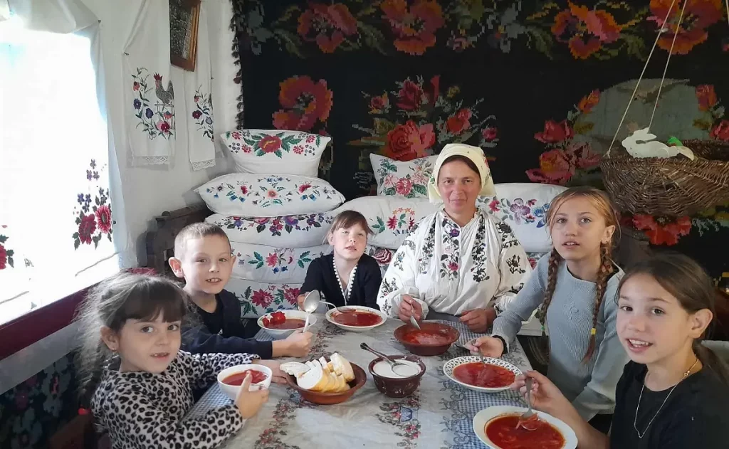 20 вересня у селі Борсуки на Одещині провели майстер-клас з варіння українського борщу