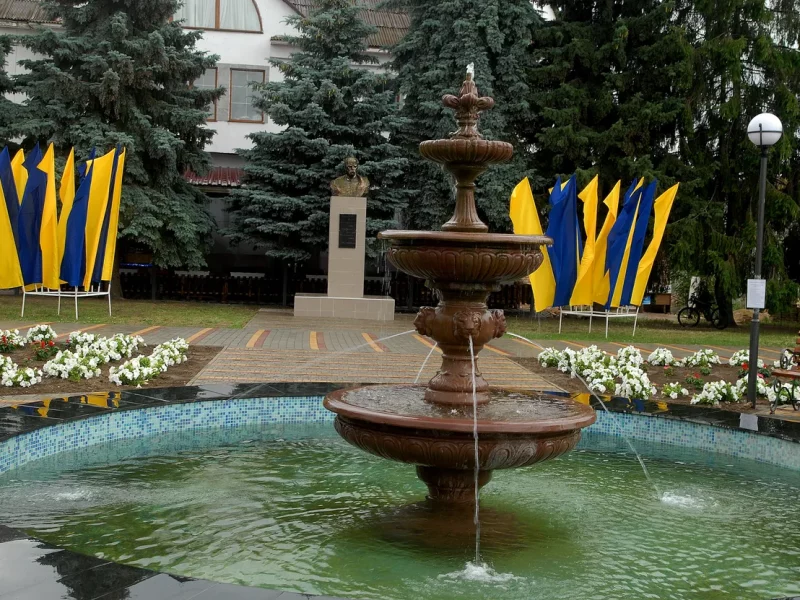 Центр селища