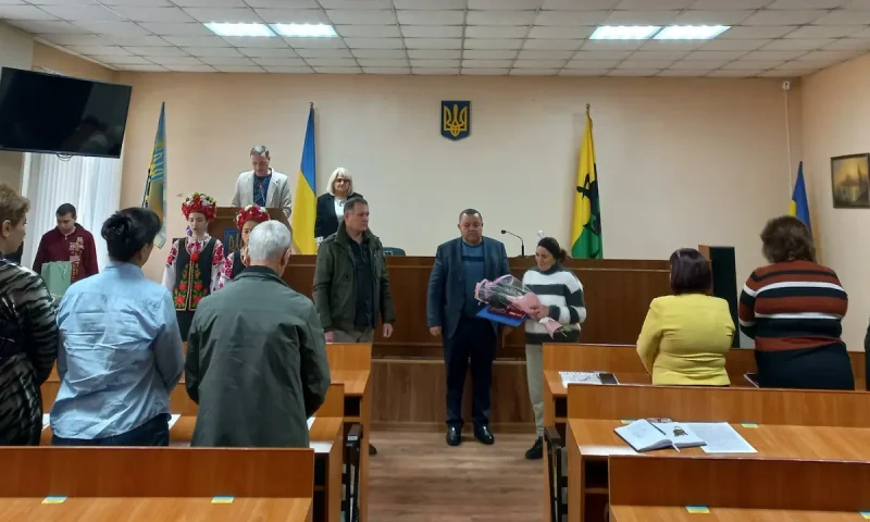 Матери защитника Украины Николая Чарки вручили его посмертную награду