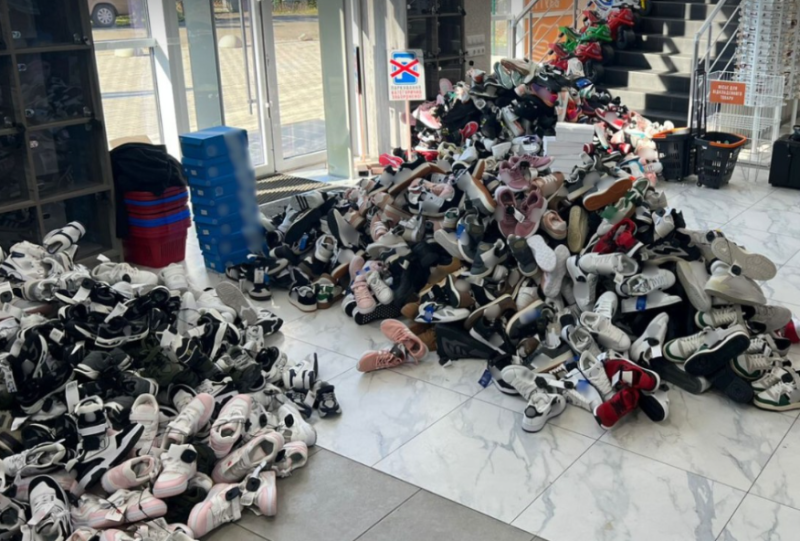 В Одессе изъяли подделки спортивных брендов