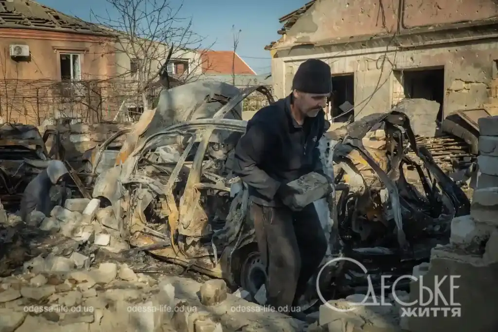 Одеса під атаками: у місті багато зруйнованих будинків, зростає кількість постраждалих (фото)
