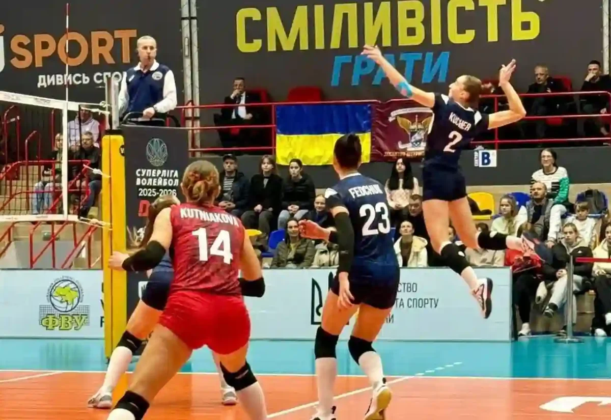 Грає волейбольна команда "Балта"