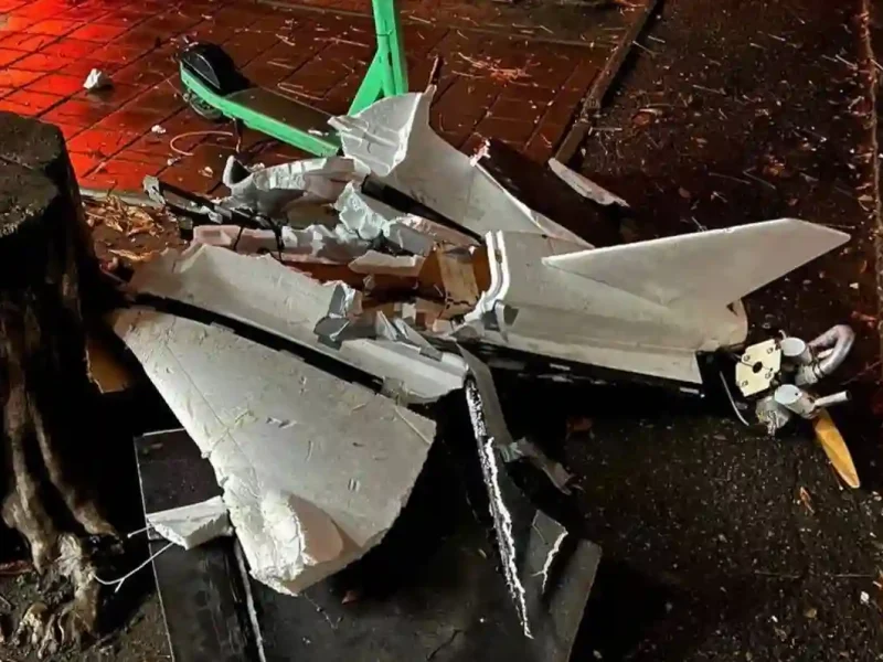Уламки російського дрону на Приморському бульварі в Одесі