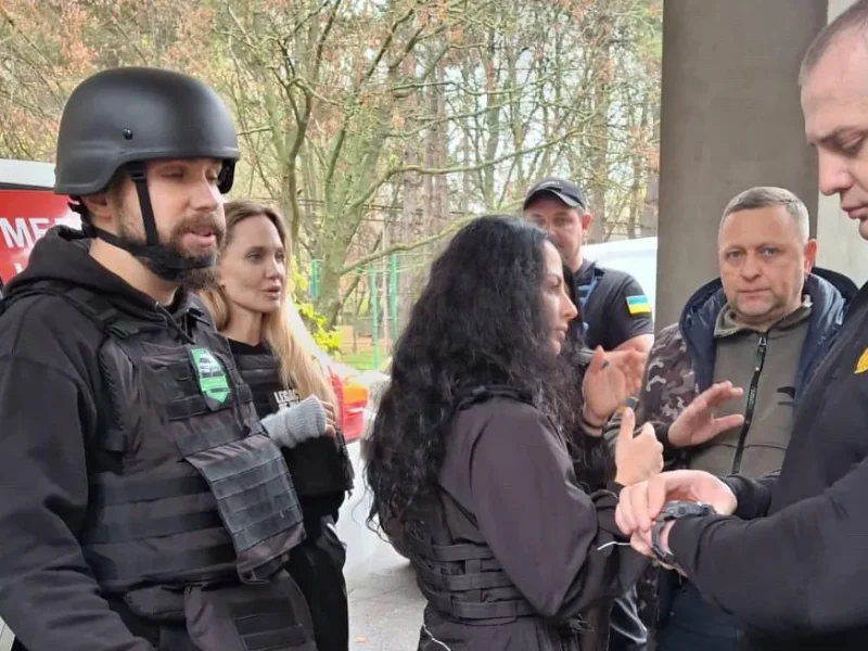 Анджеліна Джолі