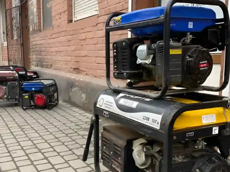 Генератори на вулиці