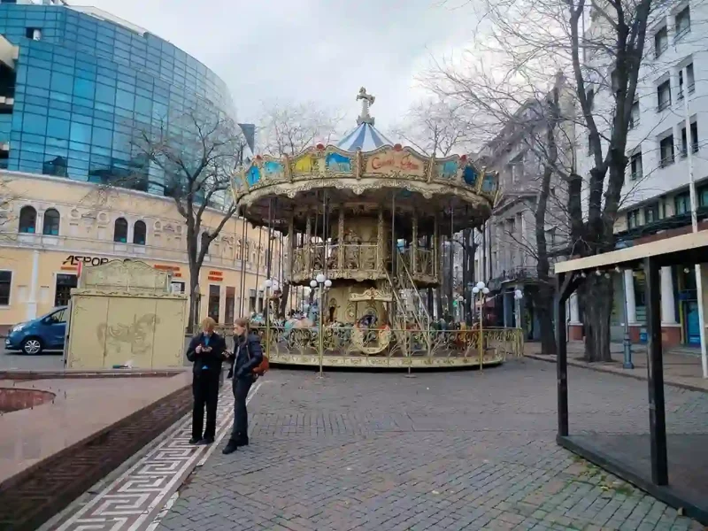 Карусель на Грецькій площі