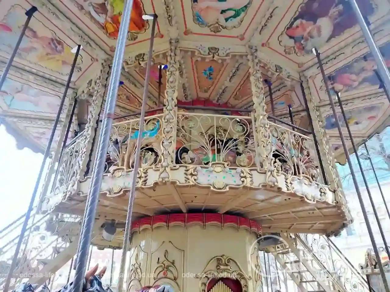 Карусель на Грецькій площі