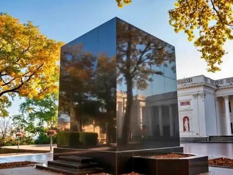 Михаил Рева предложил создать арт-объект на месте памятника Пушкину