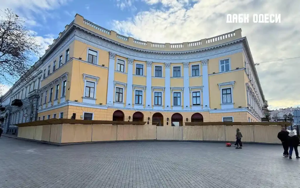 стройка на Приморском бульваре