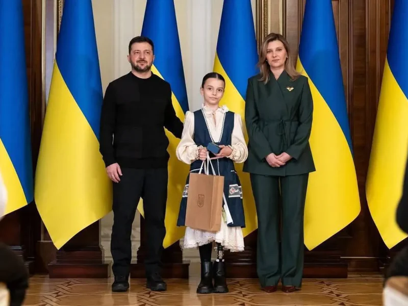 Юным героям из Одесской области Зеленский вручил медали