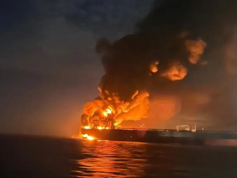 Санкционные танкеры России горят у берегов Турции