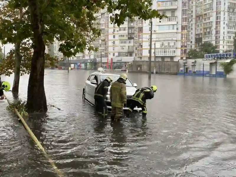 Так виглядали одеські дороги 30 вересня