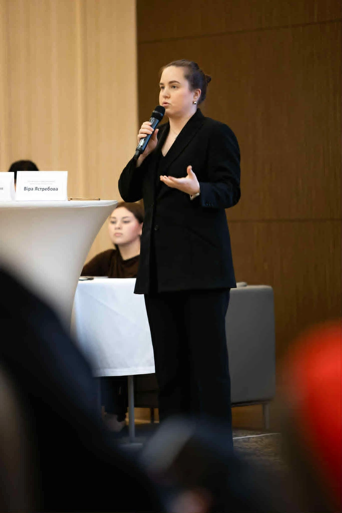 Віра Ястребова, доктор філософії по політичним наукам, директорка Східної правозахисної групи