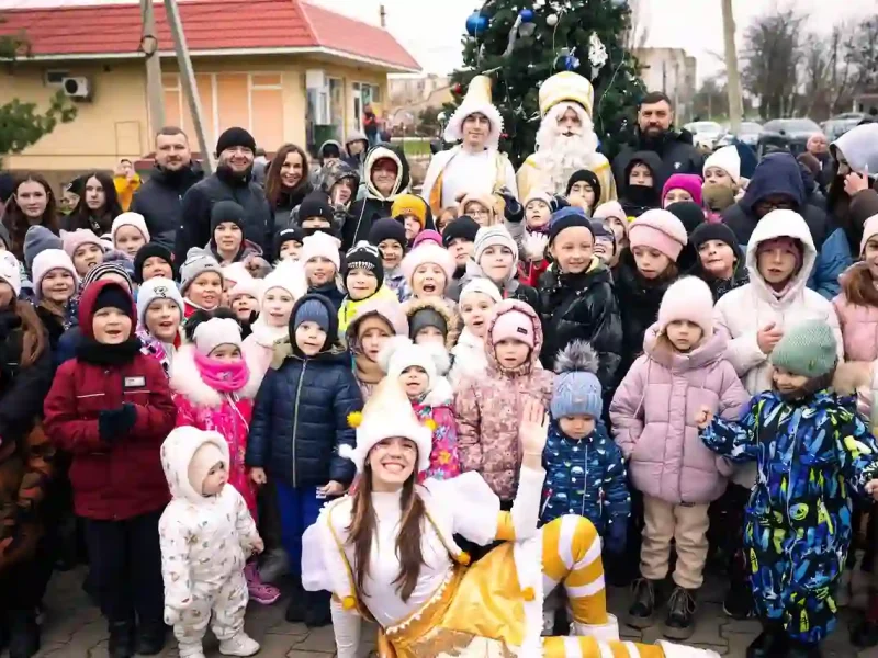 Різдвяна ялинка у Фонтанці