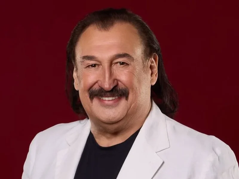 Помер відомий співак Степан Гіга