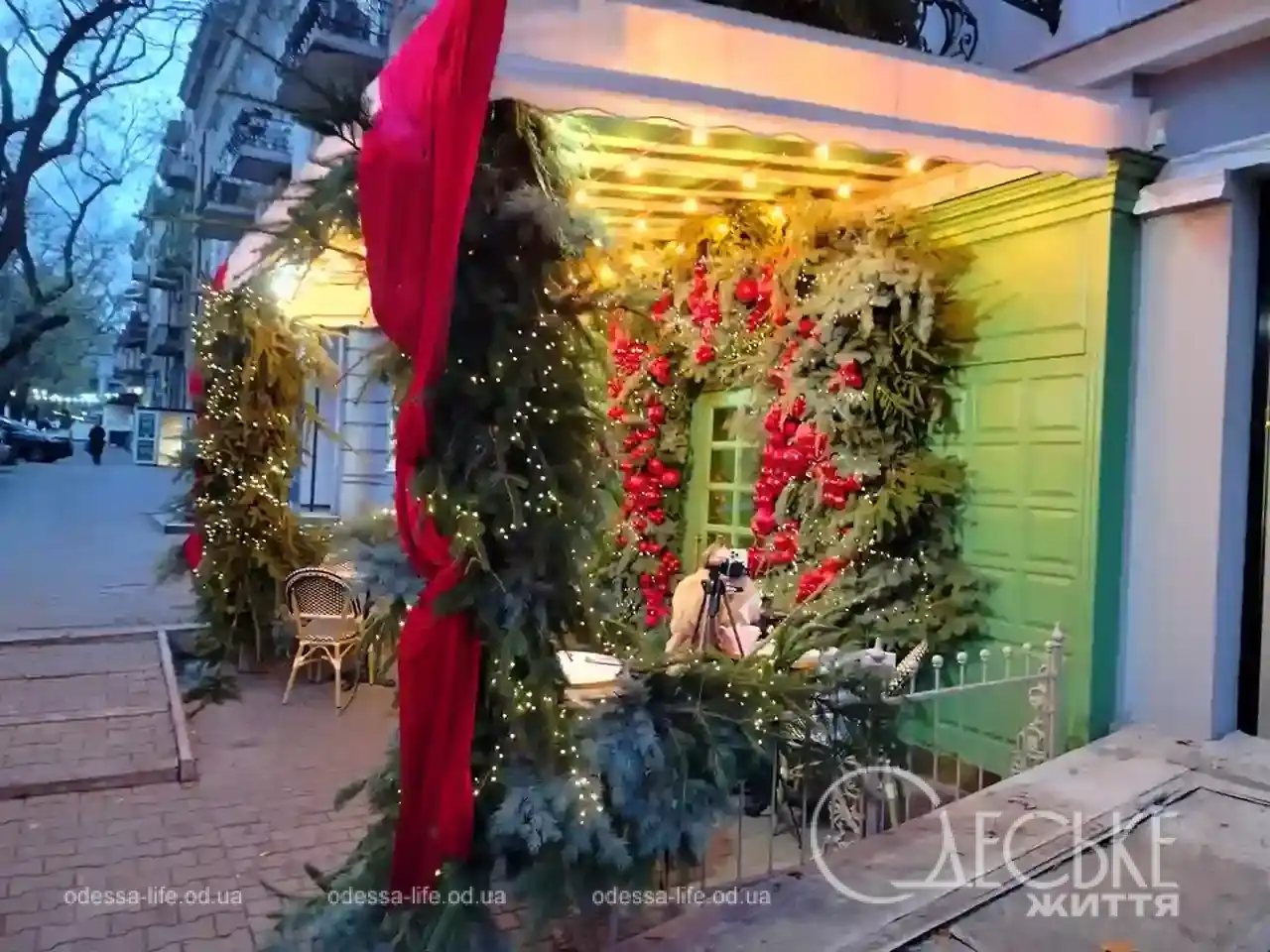 Новорічні вітрини одеських магазинів