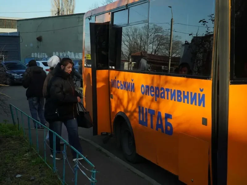 Наслідки нічної атаки дронів по Одесі: поселок Котовського без світла і води (фото)