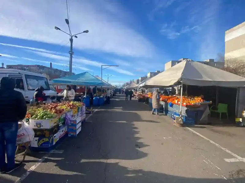 Одесса без света и воды, но не сломлена: как город держится после обстрела (фоторепортаж)